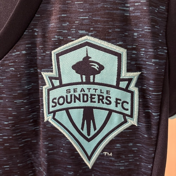Seattle Sounders Jersey Kit NEW - Picture 3 of 5